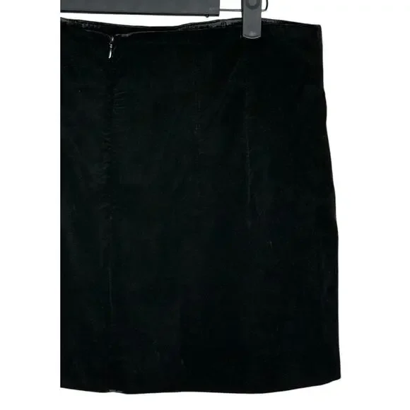 NWT Zara Soft Velvet Velour Straight Mini Skirt Zip Up Closure L Black #3823 - Picture 7 of 15